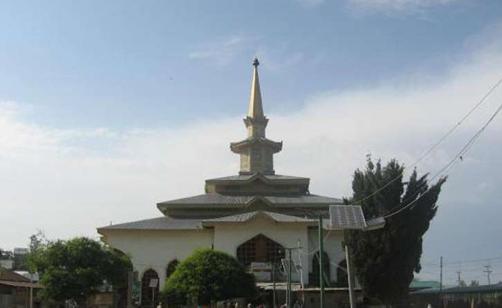 Charar-i-Sharief in Yusmarg
